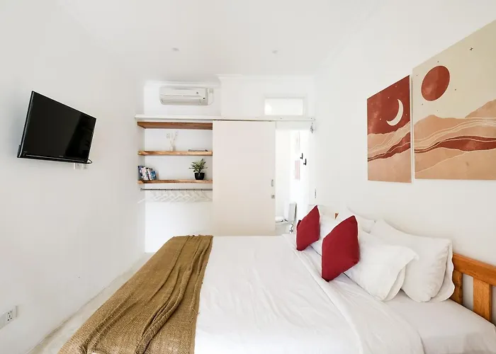 Naia Berawa Villa Canggu (Bali)